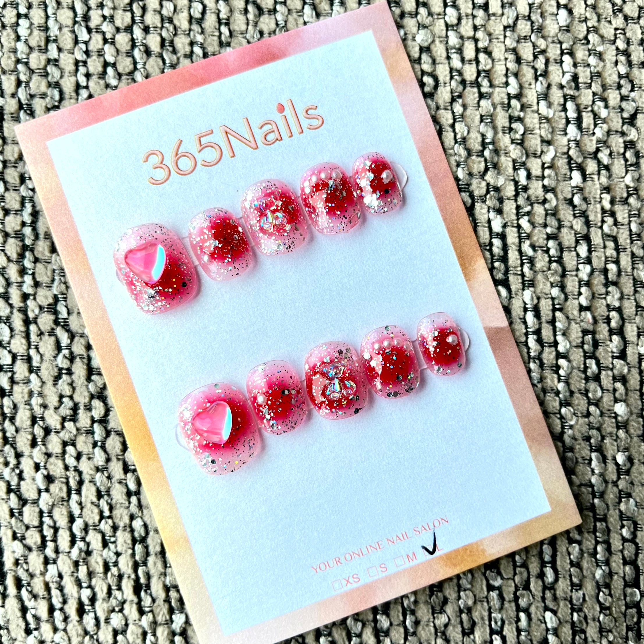 365nails: "Strawberry Sparkle" – 3D Clear Bear & Glitter Jelly Handmade Squoval Nails