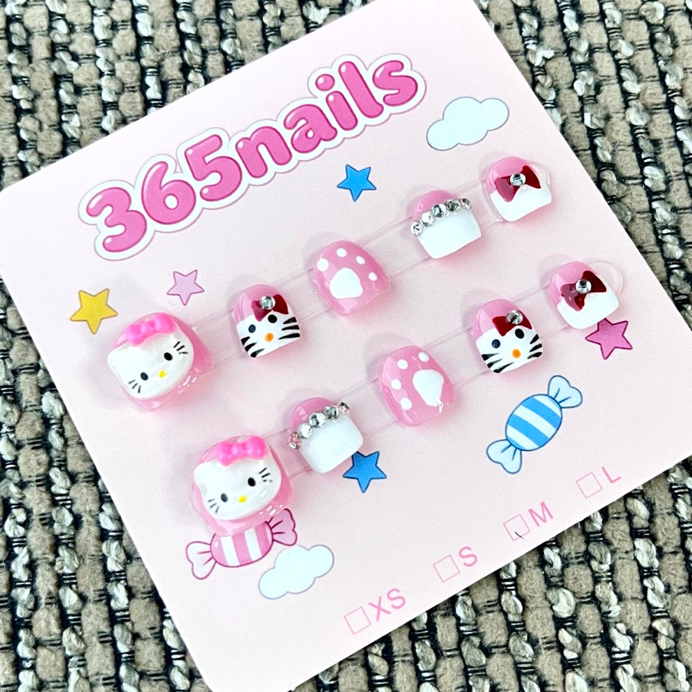 365nails: "Hello Kitty's Tea Party" – 3D Character Handmade Short Nails