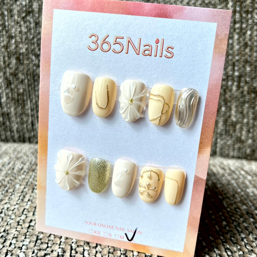 365nails: "Gilded Bloom" – 3D Floral & Glitter Handmade Press on Nails Short Square Nails