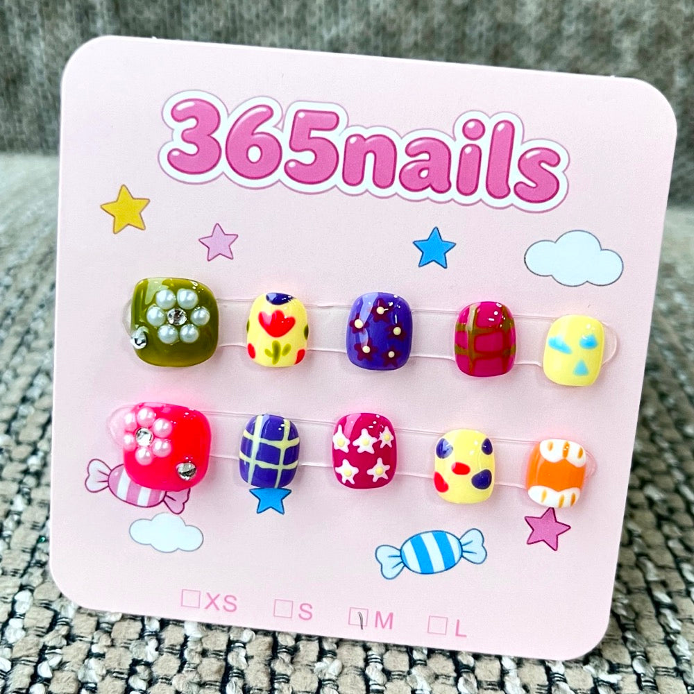 365nails: "Garden Party" – 3D Floral Handmade Short Square Nails