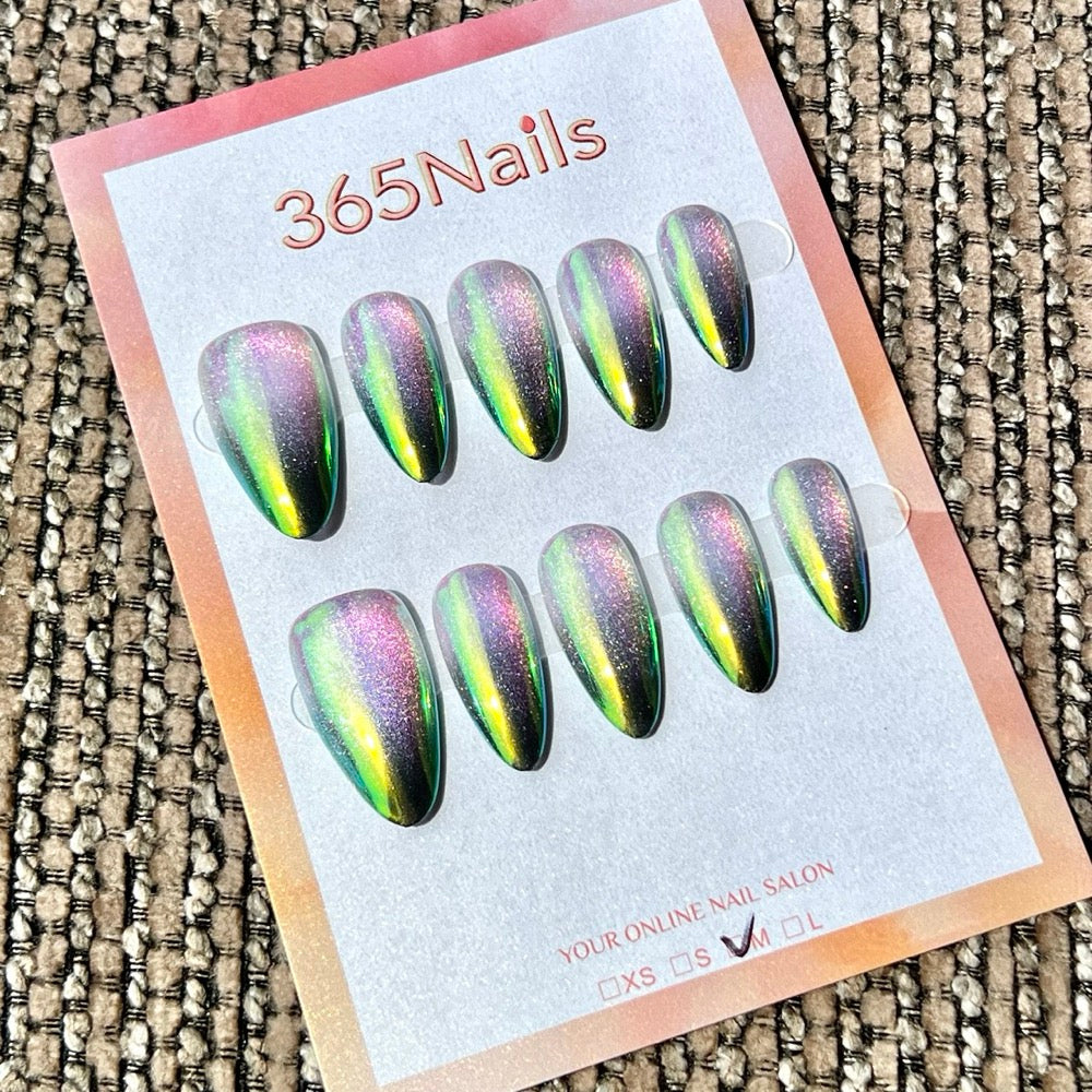 365nails: Aurora Shimmer – Handmade Medium Stiletto Press-On Nails