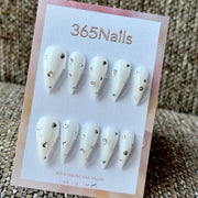 Pearl White Crystal Stud Dragon Armor Shape Handmade Press-On Nails