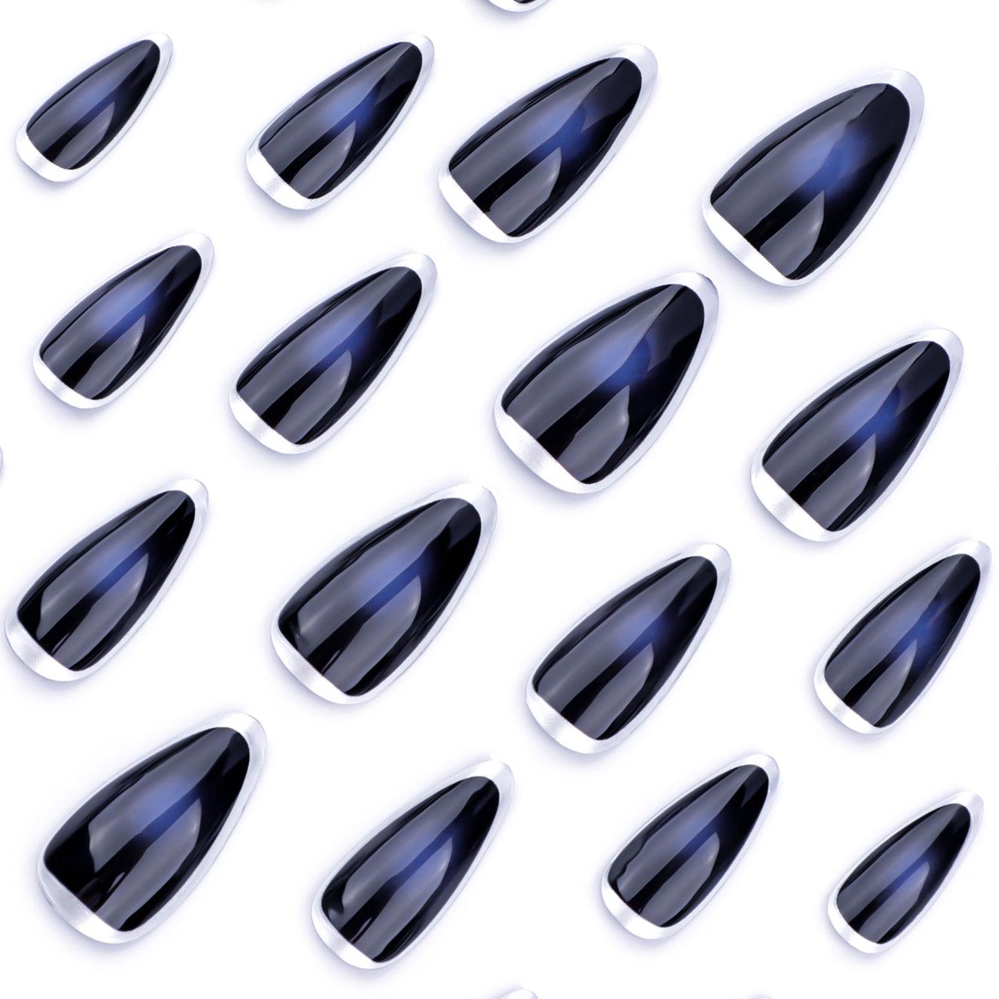 French silver circle  dark blue smudged manicure  short almond   ｜365nails