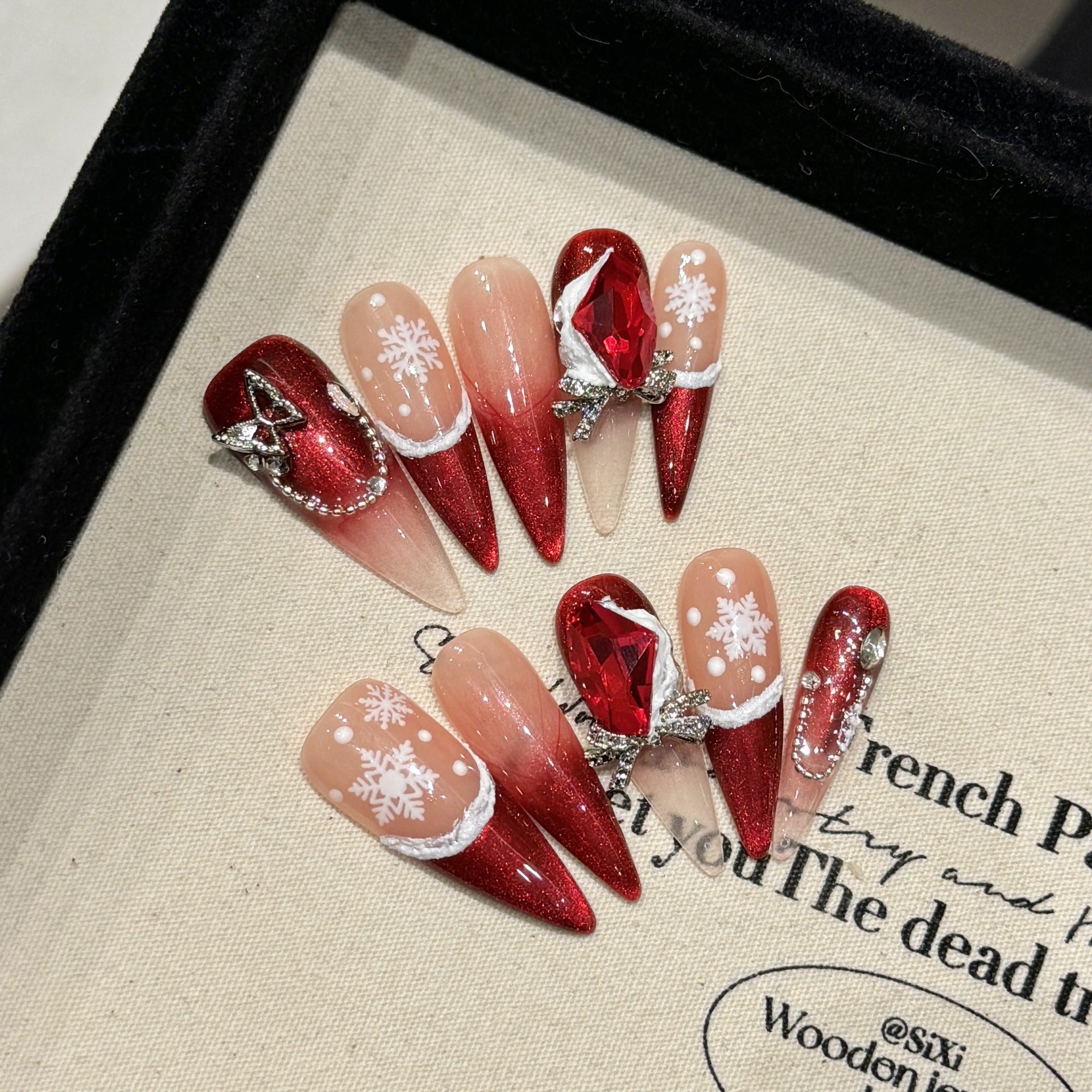 Red Gradient Christmas Press‑On Nails – Snowflake & Gem Bow Design
