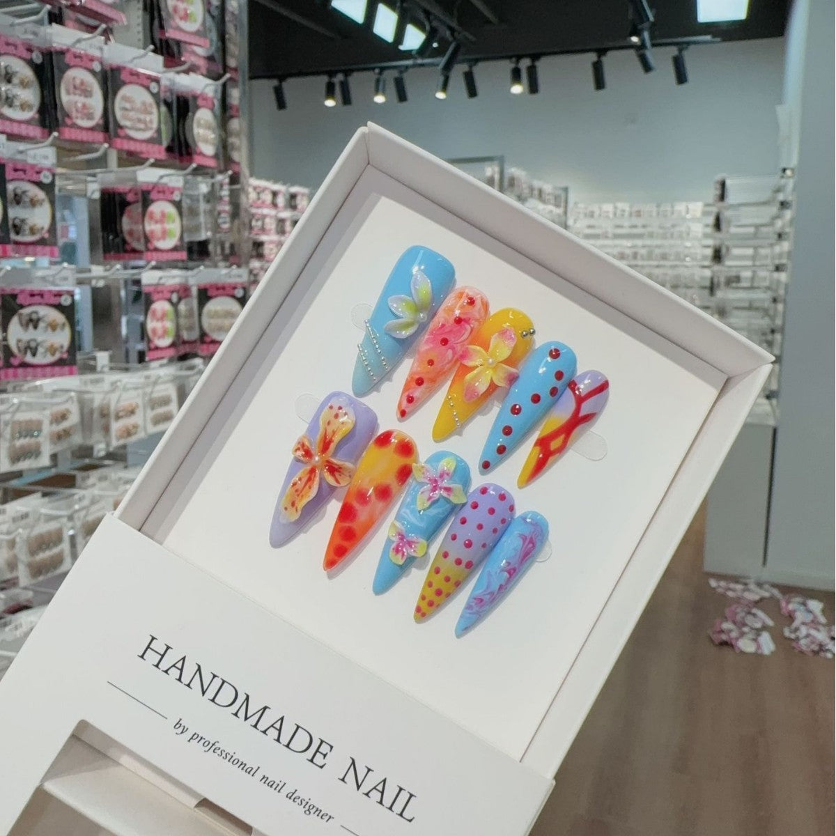 365nails: "Candy Crush" – 3D Bow Handmade Almond Nails