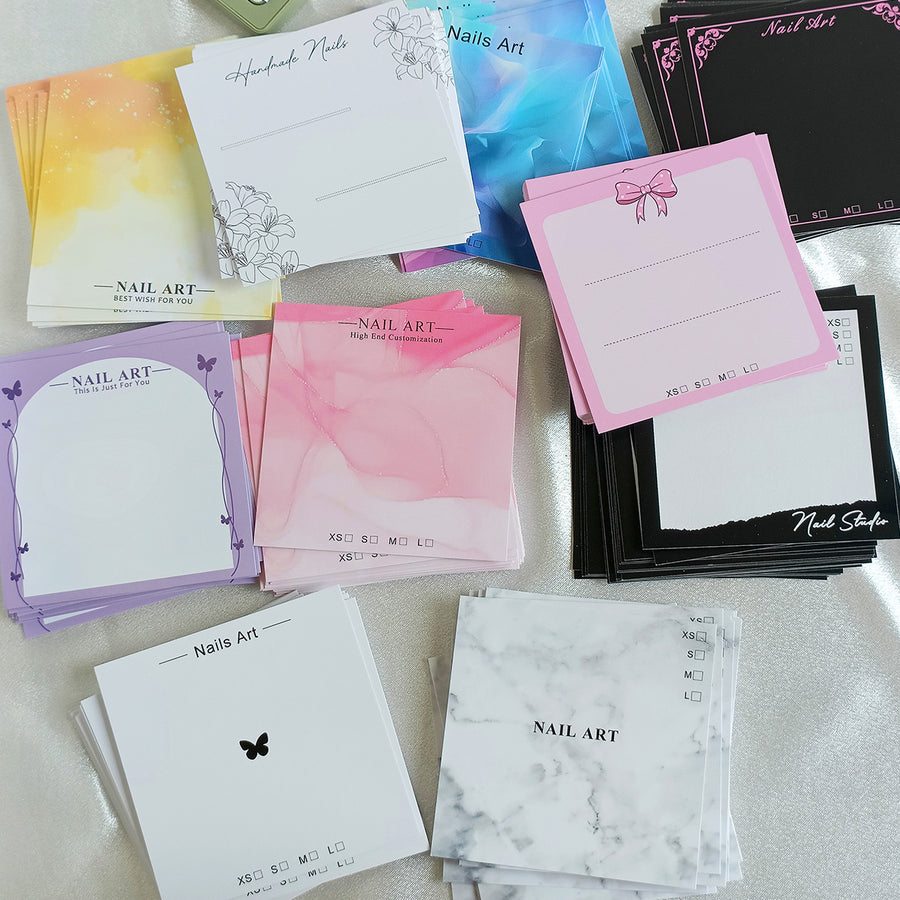 Cartes de présentation colorées pour sets d'ongles press-on