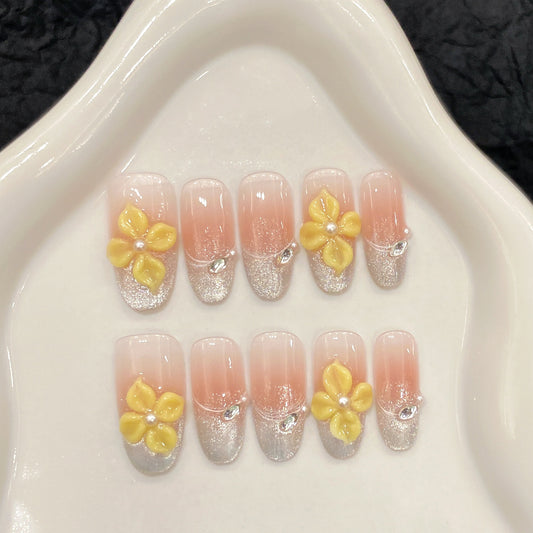 Shining cat eye hand pinch flower blush gradient new handmade nails | 365nails