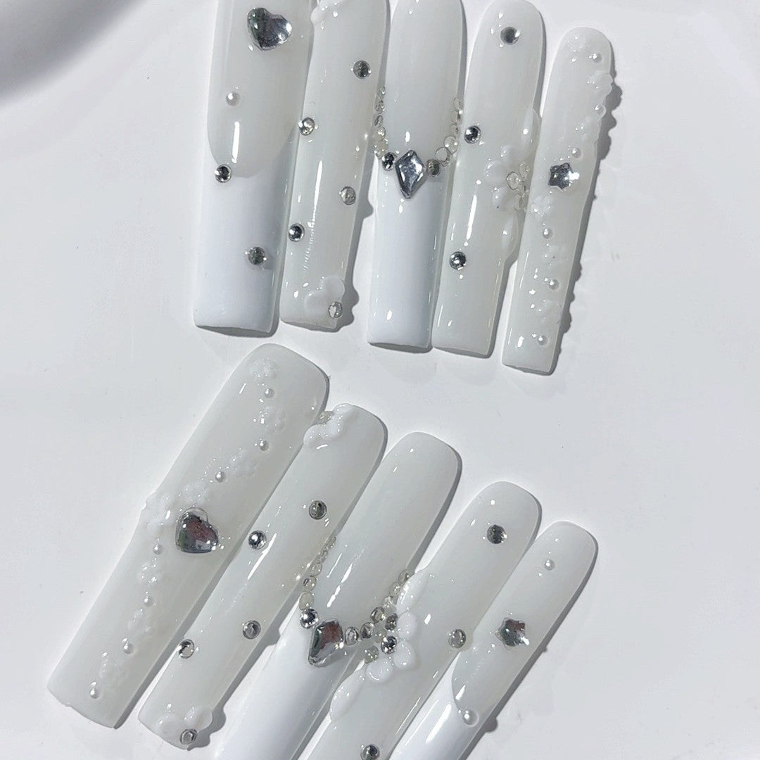 Milky White Crystal Minimal Press On Nail Set