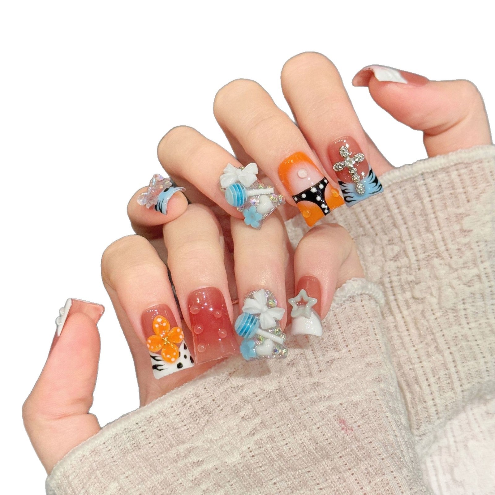 365nails: "Retro Pop" – 3D Y2K 콜라주 수제 숏 스퀘어형 네일
