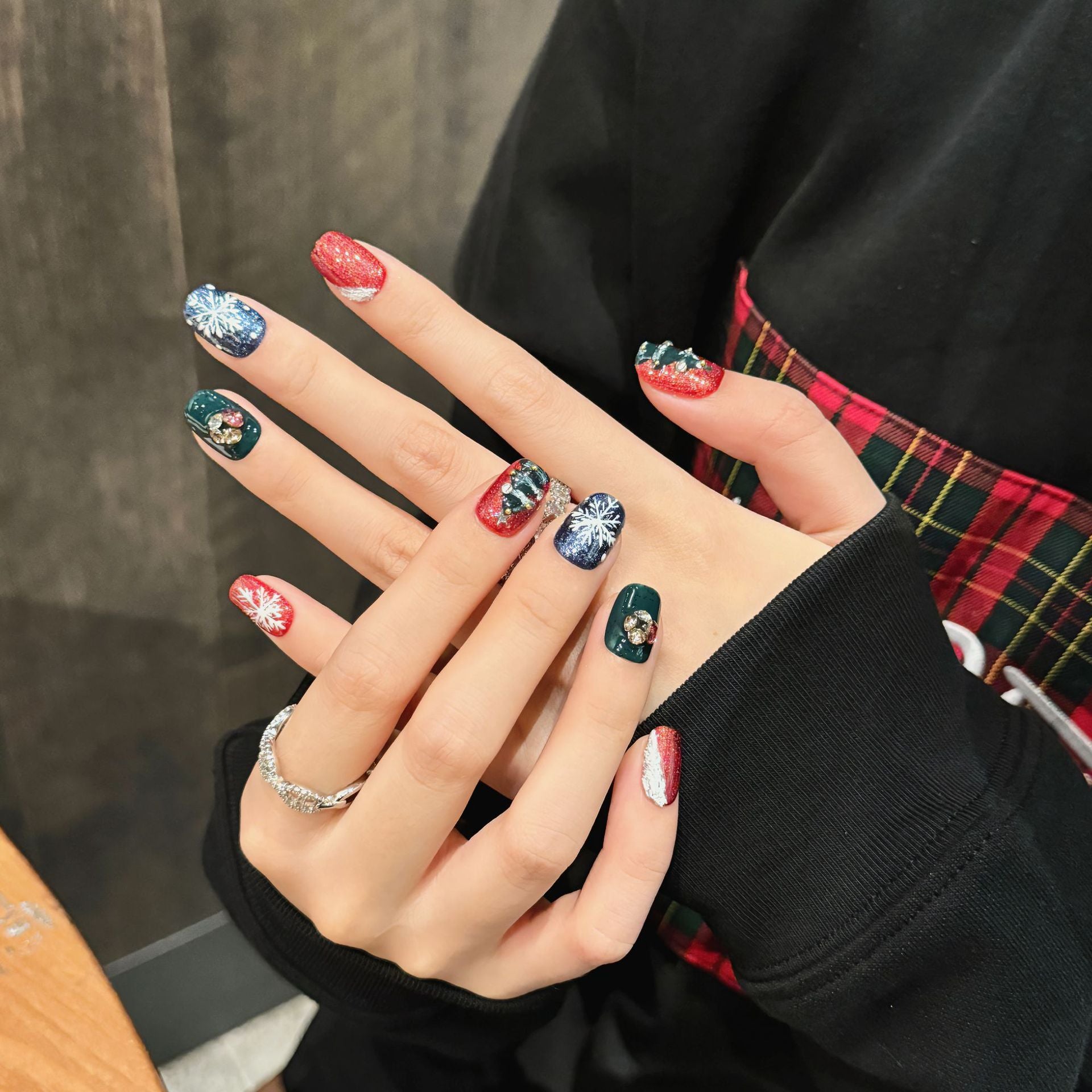 Christmas Tree & Snowflake Press‑On Nails – Red Green Glitter Design