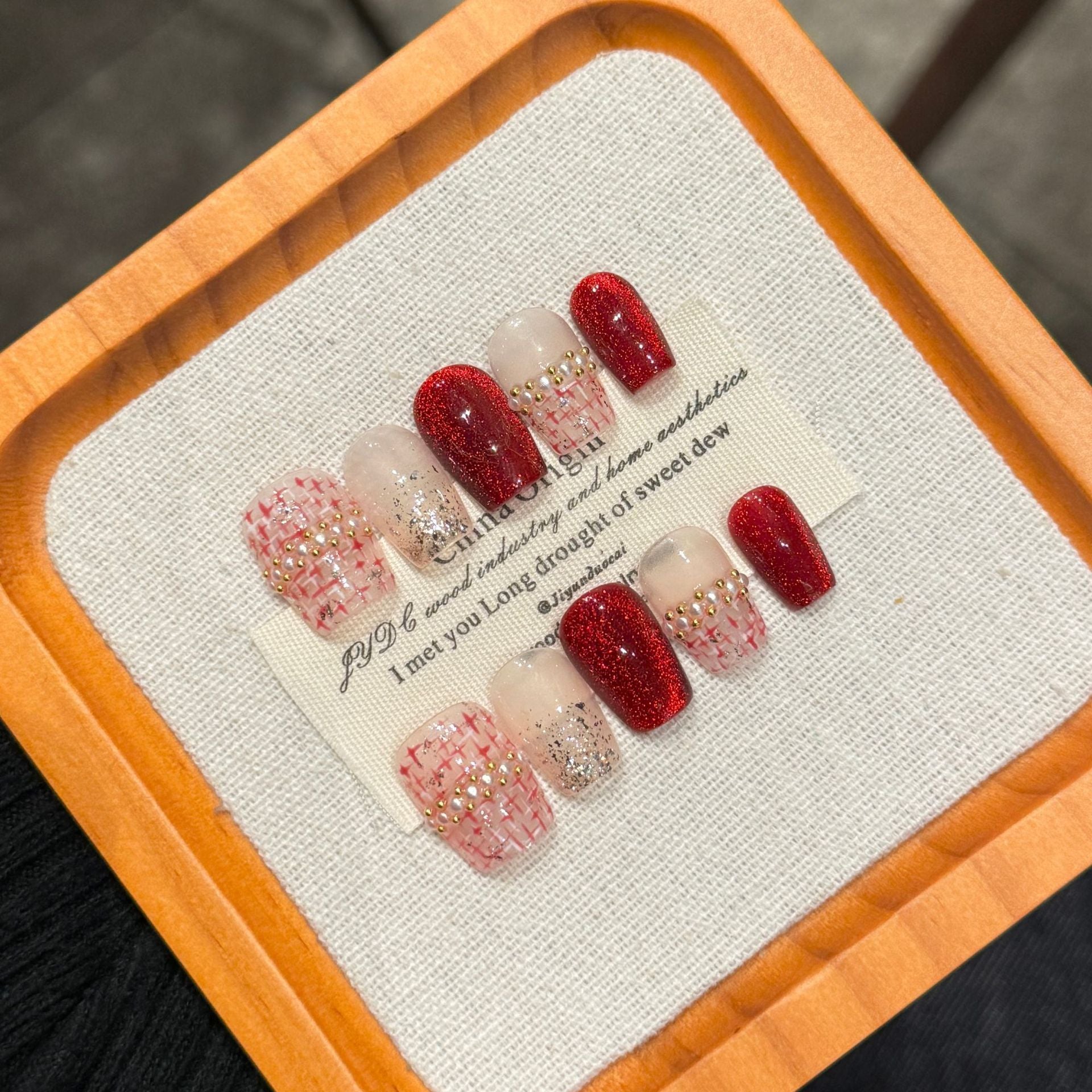 365nails: "트위드 루즈" – 3D 트위드 텍스처 & 캣아이 수제 스퀘어형 프레스온 네일