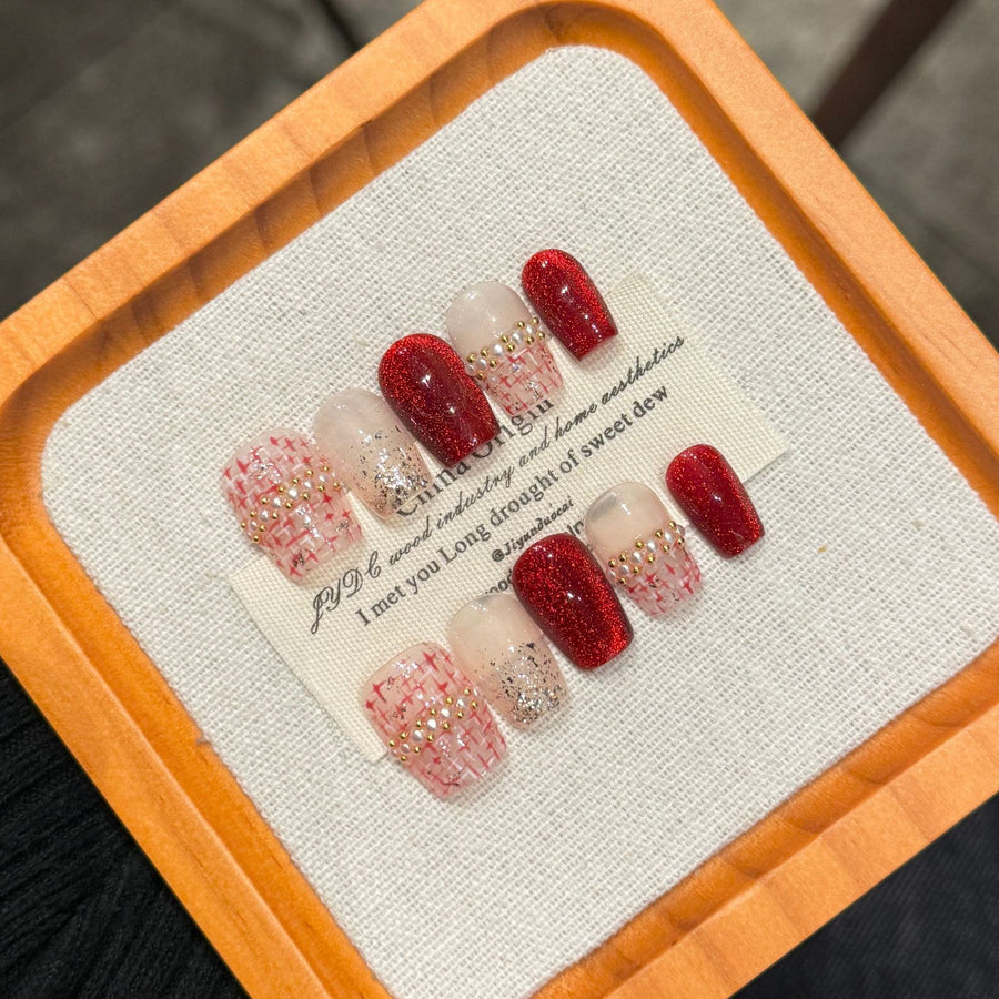 365nails: "Tweed Rouge" – 3D Tweed Texture & Cat Eye Handmade Square Nails