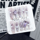 Hielo a través de ojo de gato largo flor de relieve pintada a mano Uñas prensadas hechas a mano ｜365nails