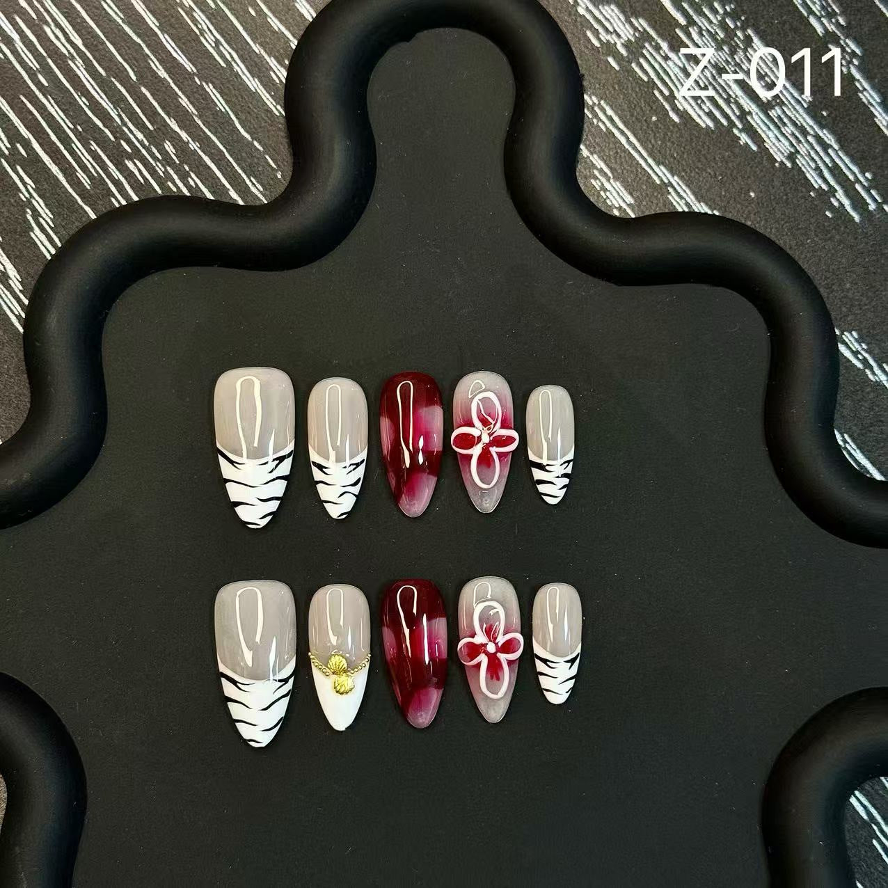 365nails: "Arctic Ruby" – 3D 기하학 수제 아몬드형 네일