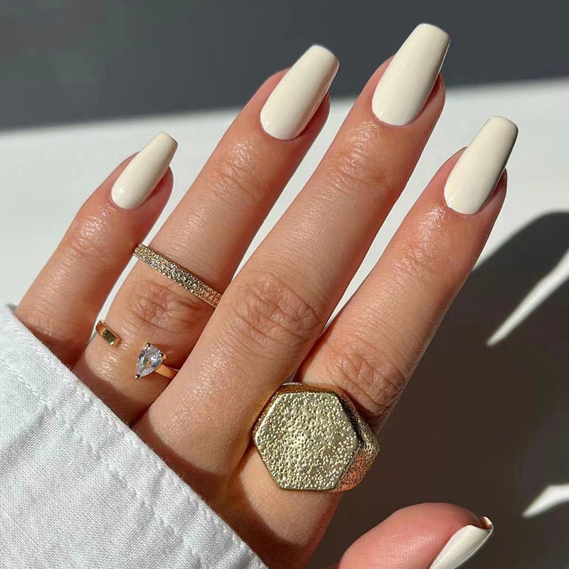 短款純色乳白芭蕾形穿戴甲片｜365nails