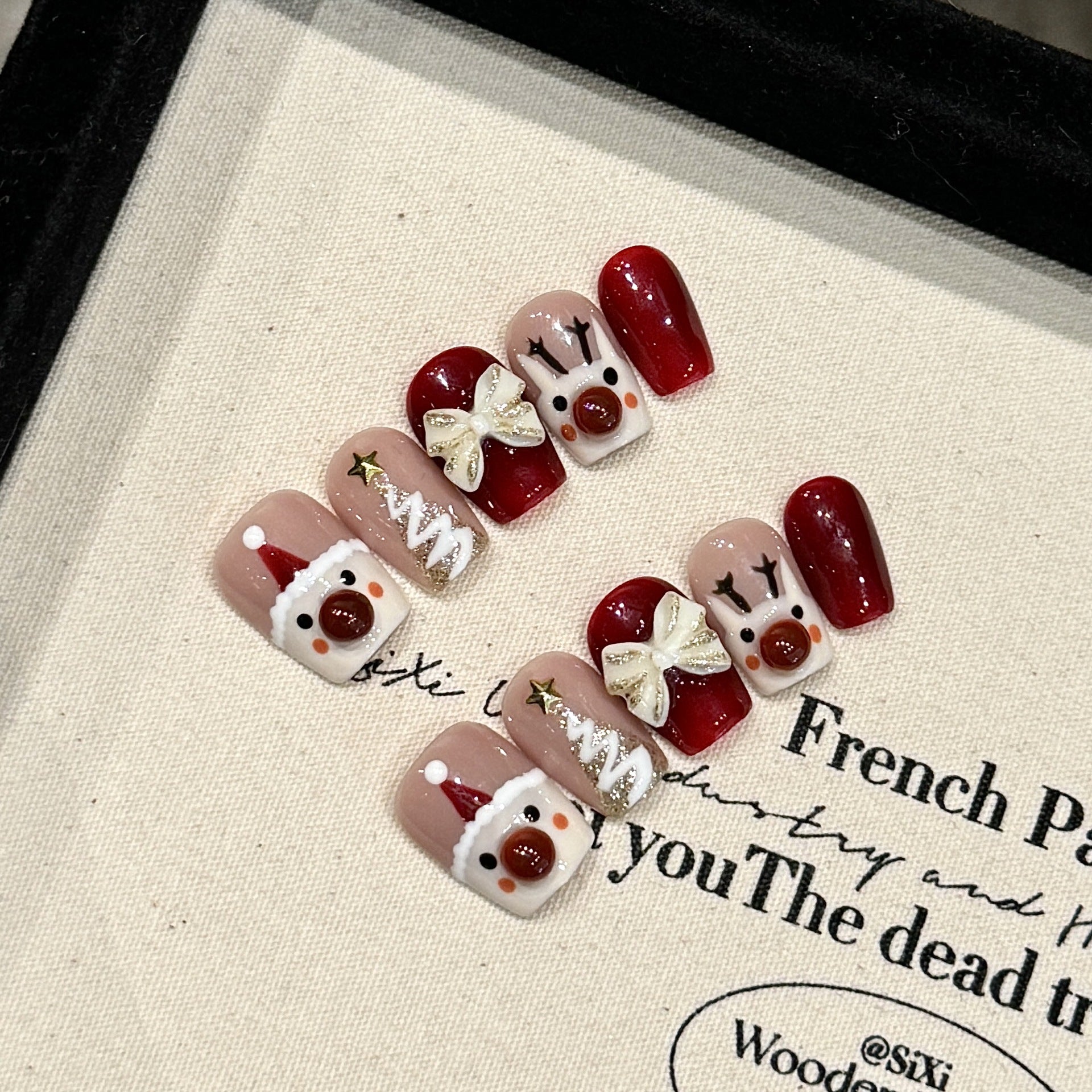 Santa Reindeer Hand‑Painted Christmas Press‑On Nails – Festive Bow Design