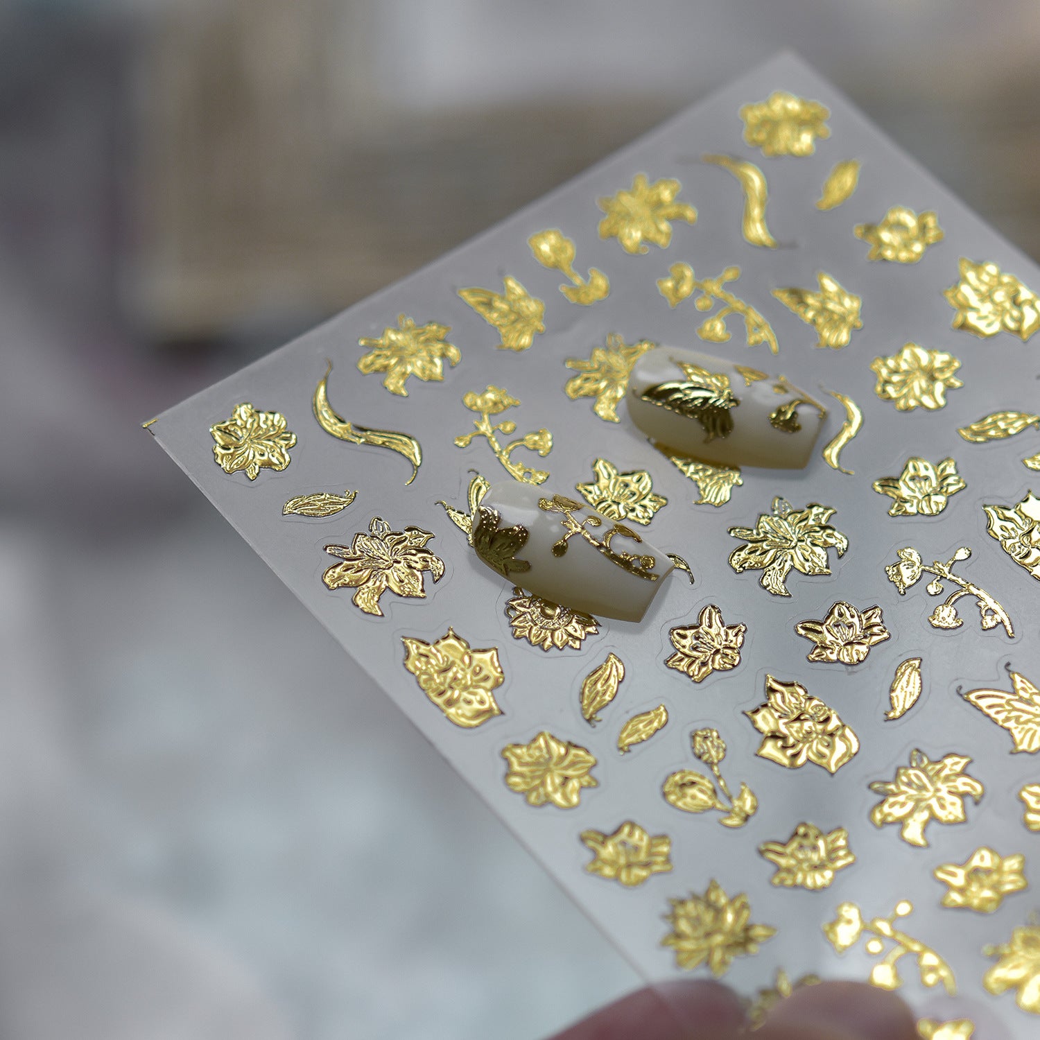 365nails: "Gold Embossed Floral Sticker Set"