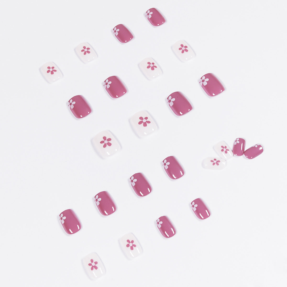 Uñas postizas con diseño de flores moradas de Roland, parches para uñas, parches suaves y extraíbles | 365nails