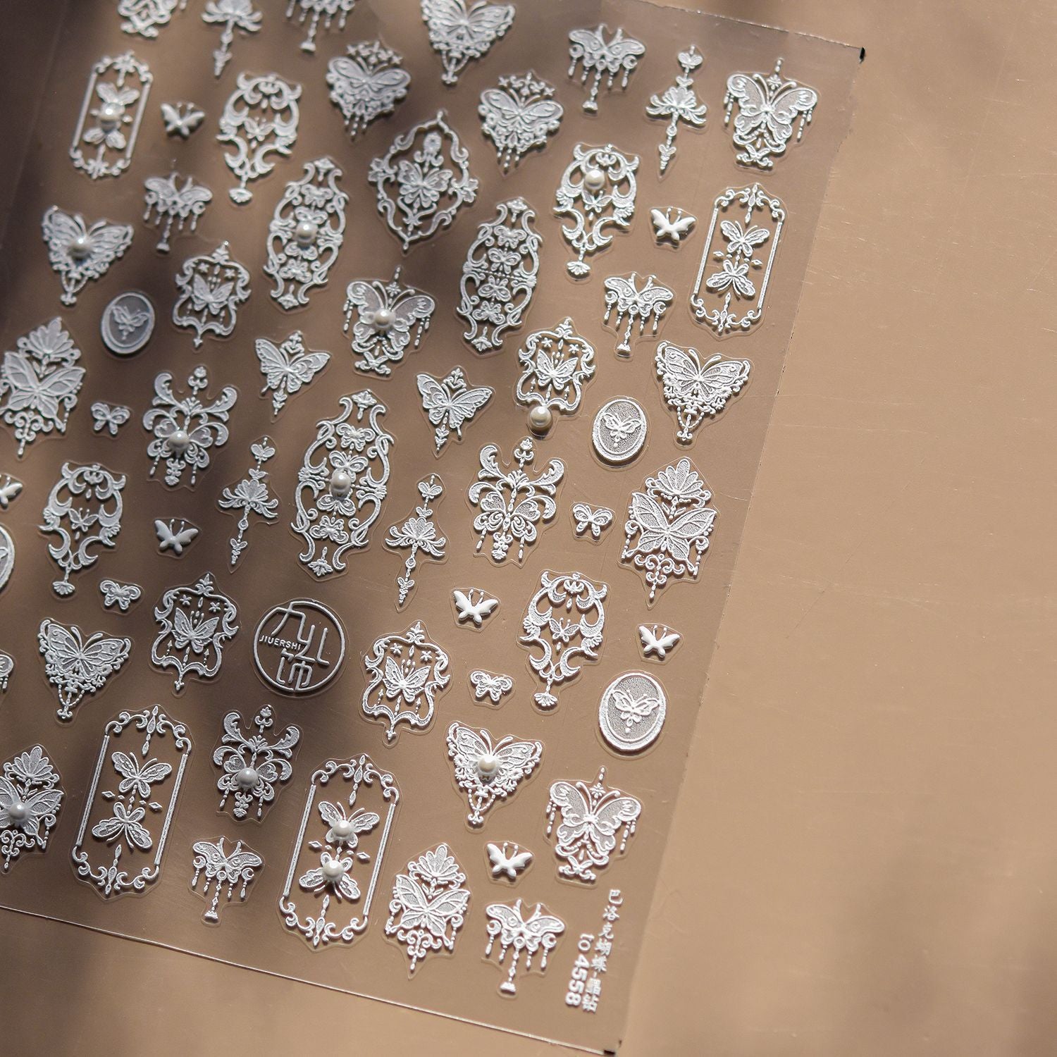 Baroque Crystal: "White Crystal Emboss" – 3D Embossed Nail Sticker