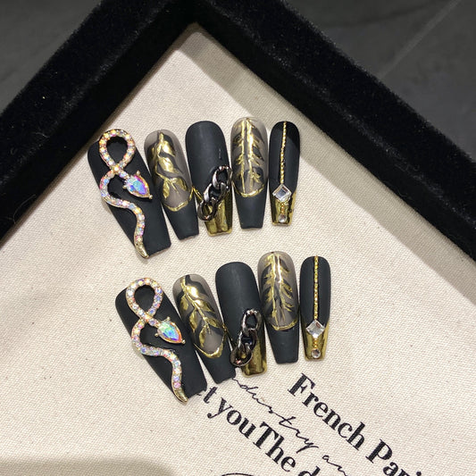 Midnight Spirit Snake handmade nails dark temperament style butterfly chain medium and long removable manicure | 365nails