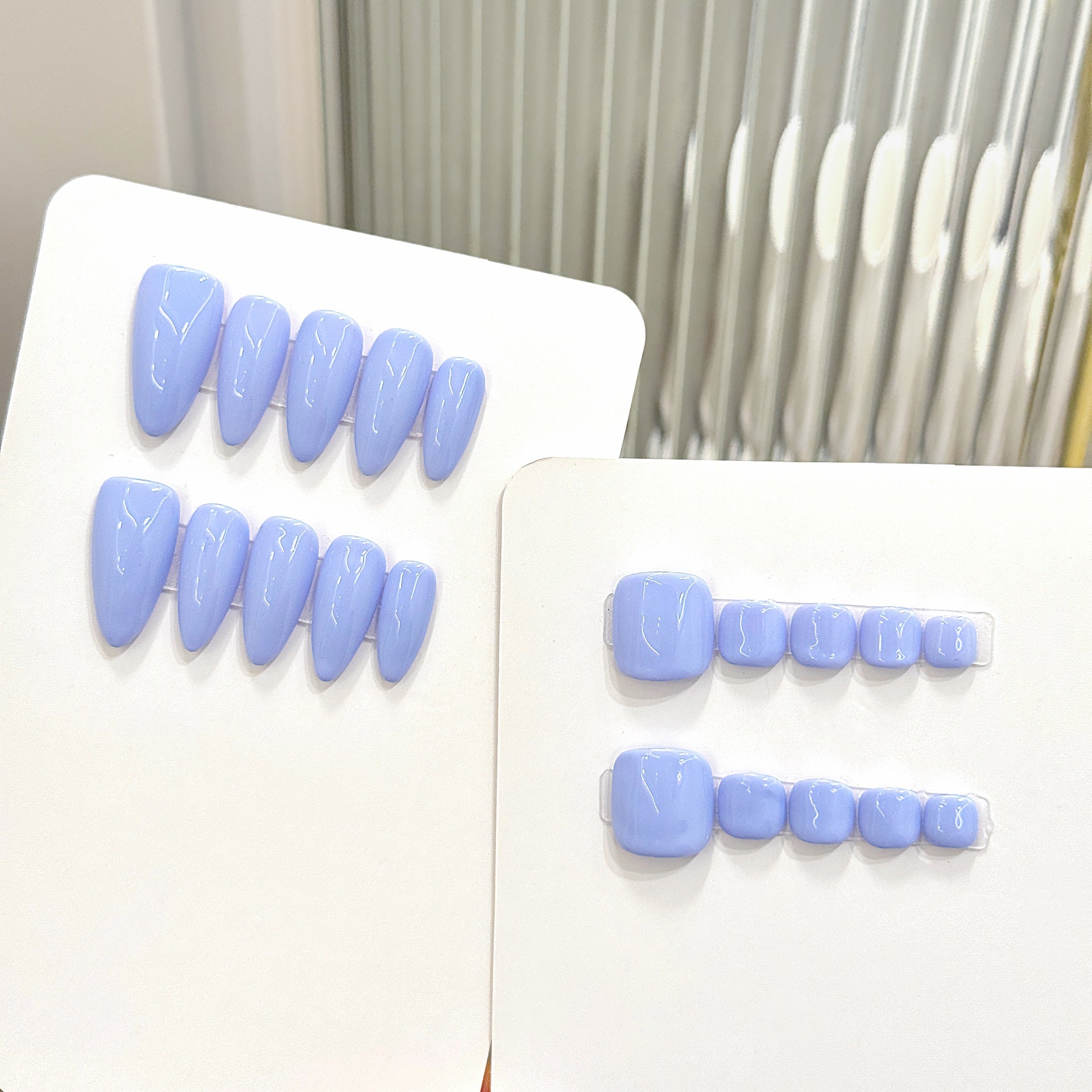 Unhas postiças femininas cor sólida, azul-claro, roxo, amêndoa, simples, para uso diário | 365nails