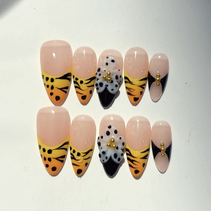 365nails-Wild Safari: "Animal Print Mix" – Almond Shape Handmade 3D Carved Press-On Nails