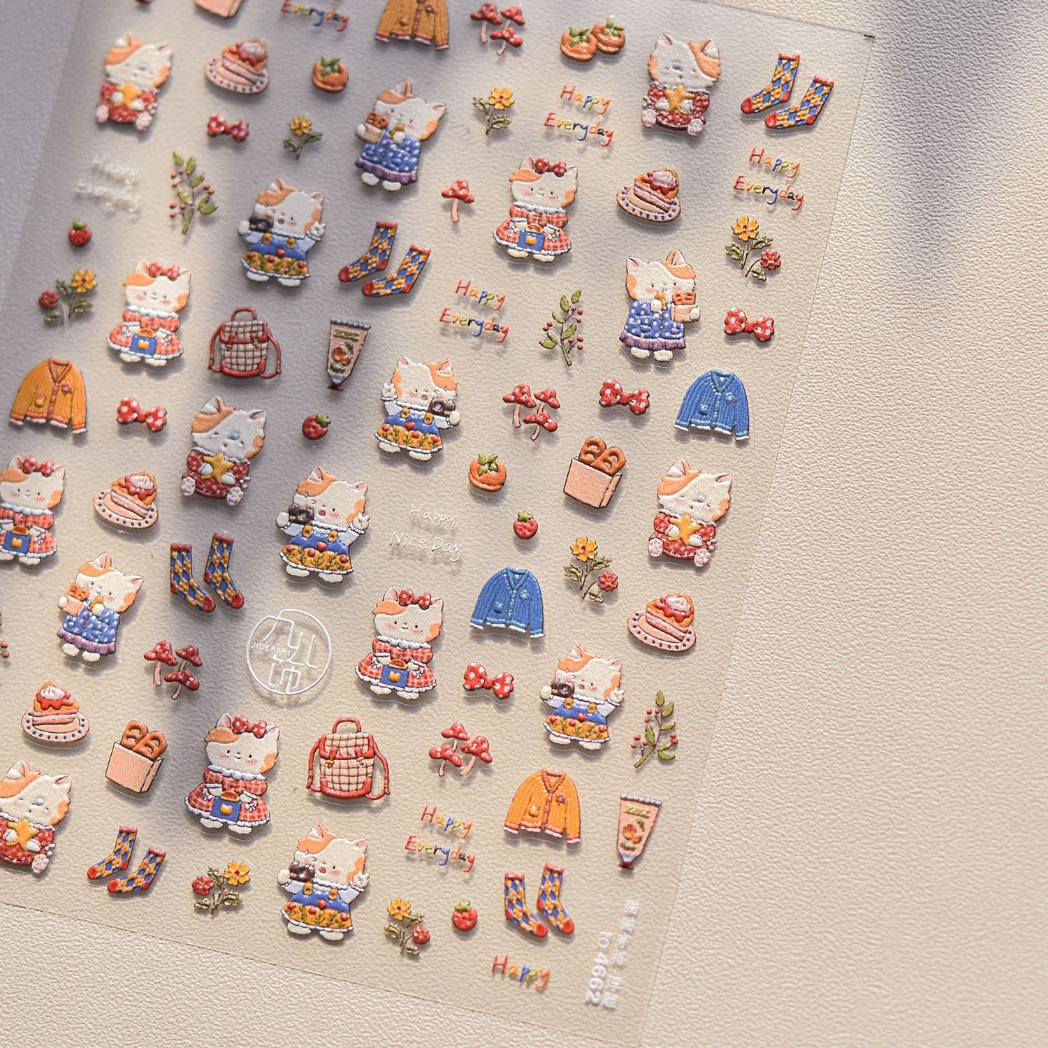 365nails: "포근한 옷차림 고양이" – 네일 아트 스티커