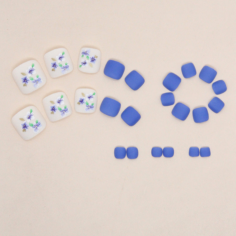 Manicura de flores azules Morandi mate fresca de verano, uñas postizas sencillas blancas, estilo viento, para uso especial | 365nails