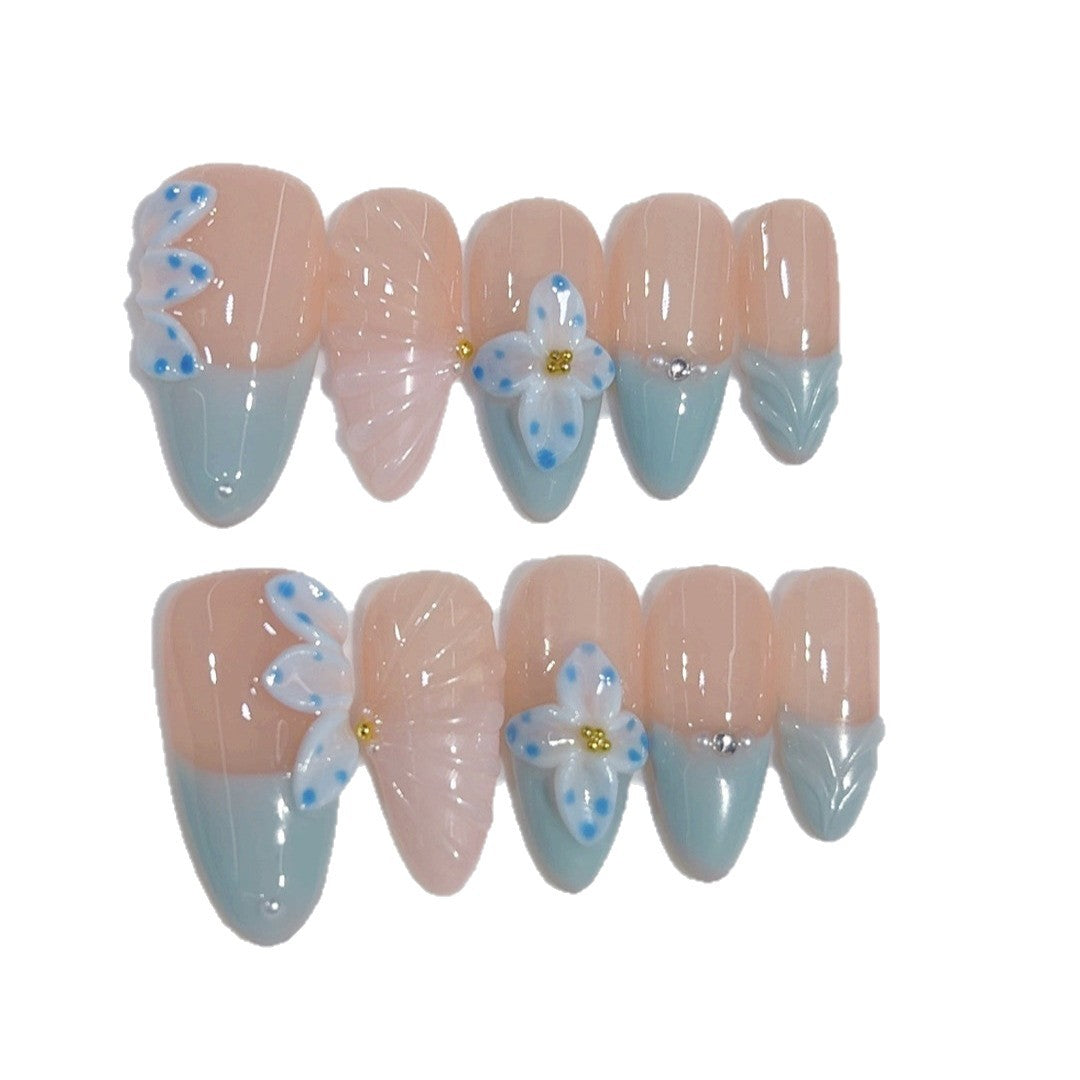 Ocean Breeze: "Floral Francês Azul" – Unhas Postiças Amêndoas