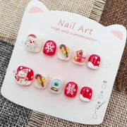 365nails：「聖誕雪地仙境」—手工製可愛短款橢圓形穿戴甲