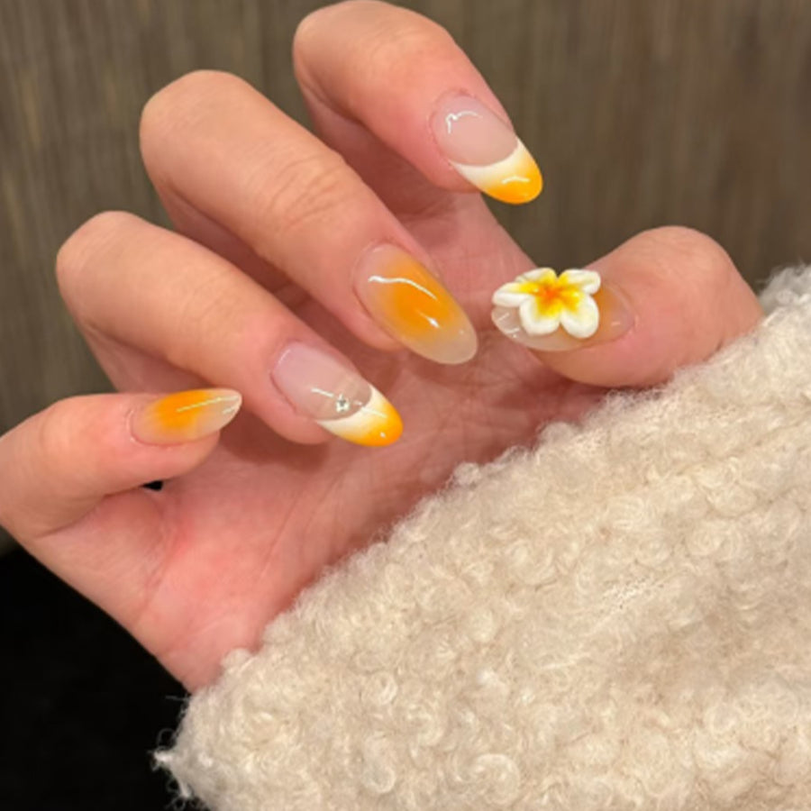 Unhas postiças francesas curtas de amêndoa com flores 3D removíveis