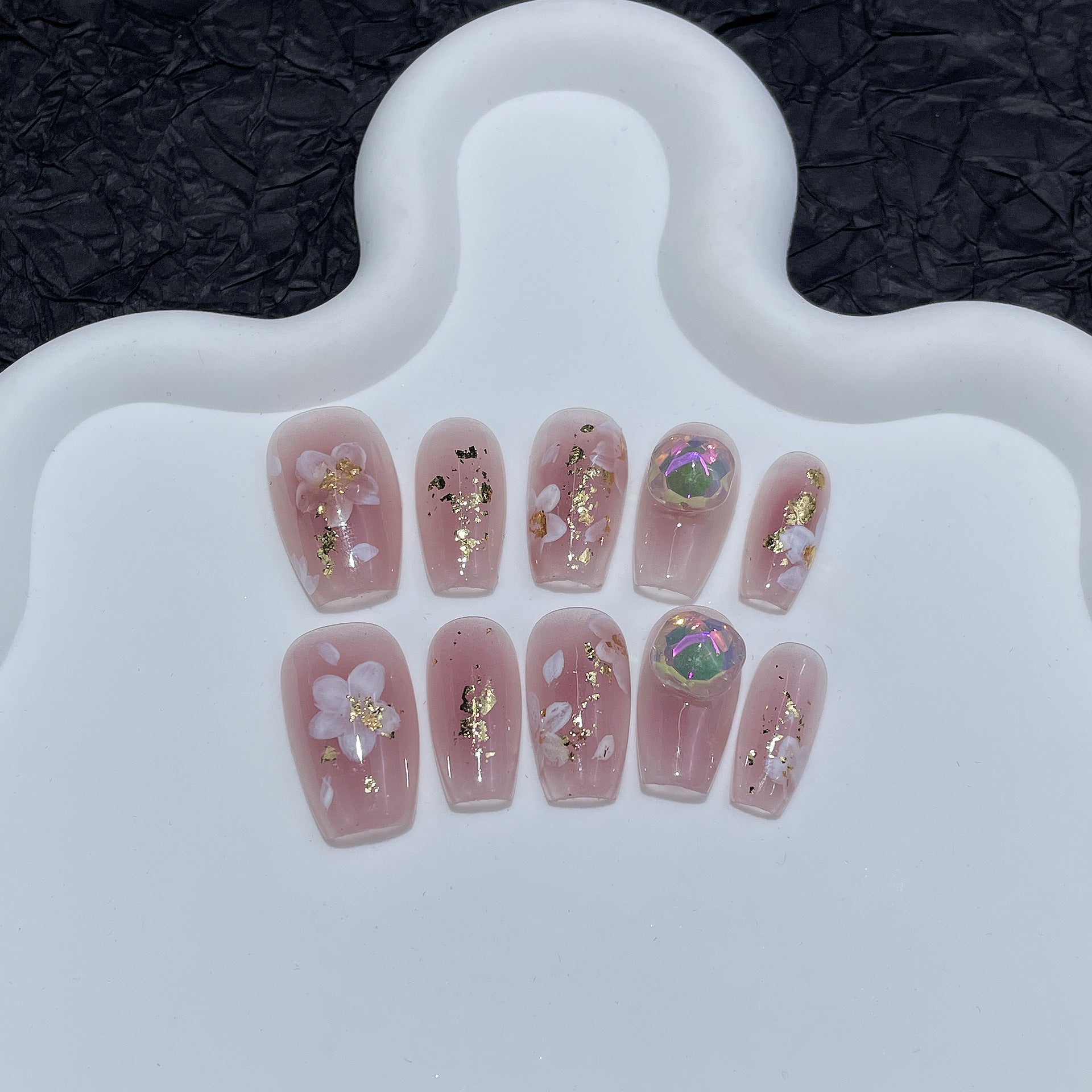 Uñas postizas con diseño de flores pequeñas pintadas a mano, hechas a mano, con un suave rubor, cortas y fáciles de usar, con pegatinas para uñas pequeñas y frescas | 365nails