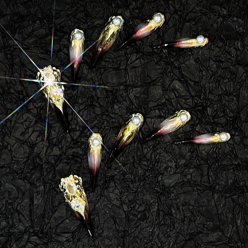Title Molten Gold Nightberry | Baroque Pearl Art Series Press-On Nails