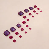 Modelos de uñas de los pies a presión de verano, manicura morada con un toque de color sólido, manicura de chica encantadora, manicura con manicura y pedicura, uñas postizas | 365nails