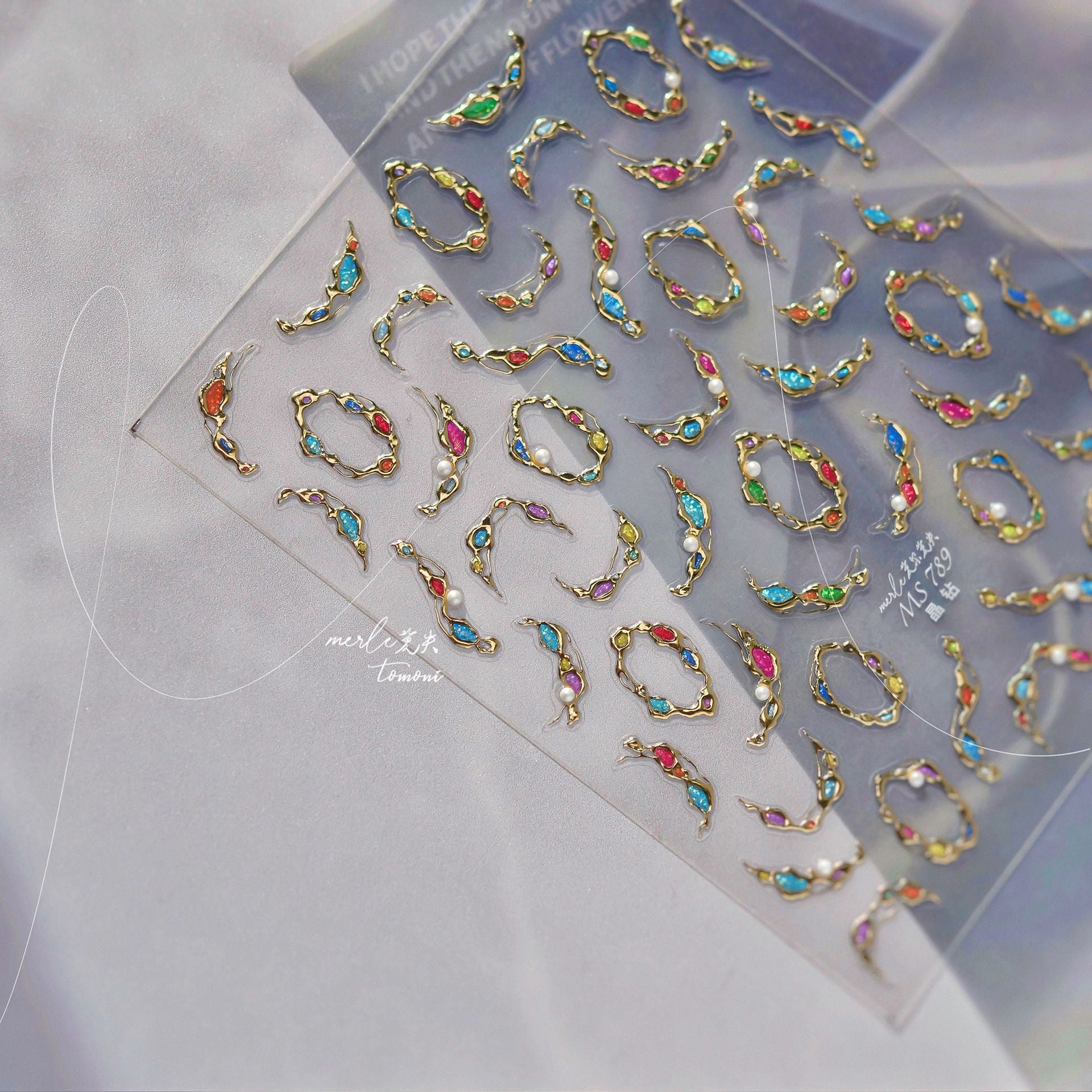 水晶花環系列：「繽紛水晶花環」— 3D 浮雕甲貼