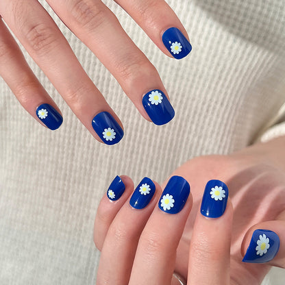press on nails blue small daisy nails piece wholesale finished fake nails removable nails piece nails piece nails piece nails patch｜365nails