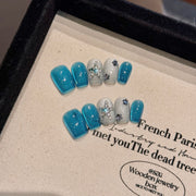 365nails: "블루 라군" – 아이스 블루 캣아이 & 3D 플라워 숏 스퀘어형 네일