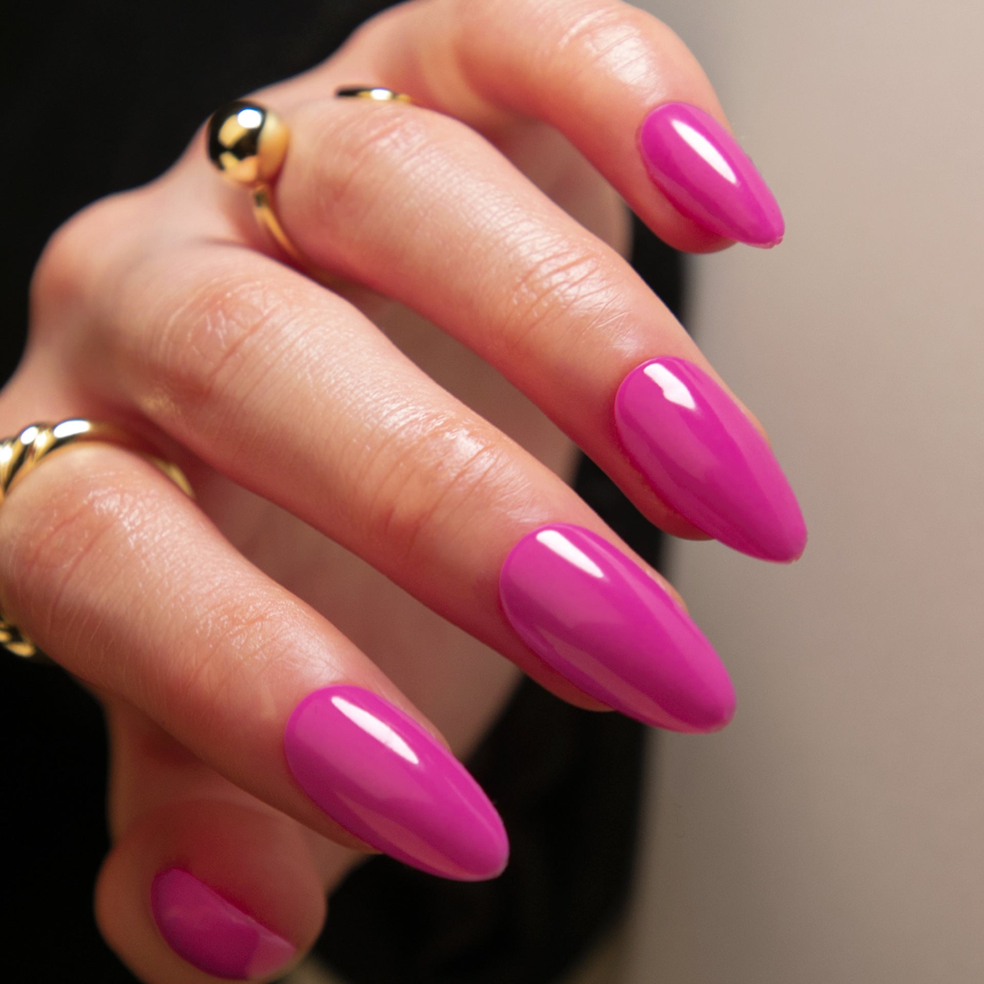 熱門色純色亮面杏仁形穿戴甲，可拆卸｜365nails