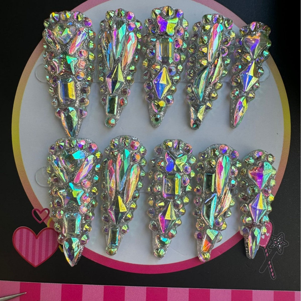 365nails: "크리스탈 갤럭시" – 3D 라인스톤 수제 스틸레토형 네일