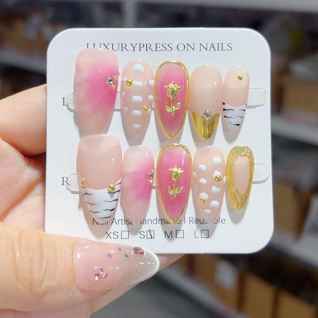 365nails: "Blush Gold Rose" – Unhas Postiças Artesanais Rosa-Dourado Românticas de Amêndoa Média