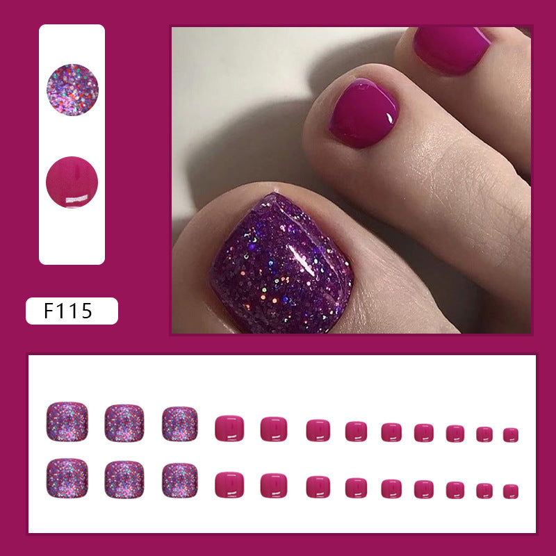Modelos de uñas de los pies a presión de verano, manicura morada con un toque de color sólido, manicura de chica encantadora, manicura con manicura y pedicura, uñas postizas | 365nails