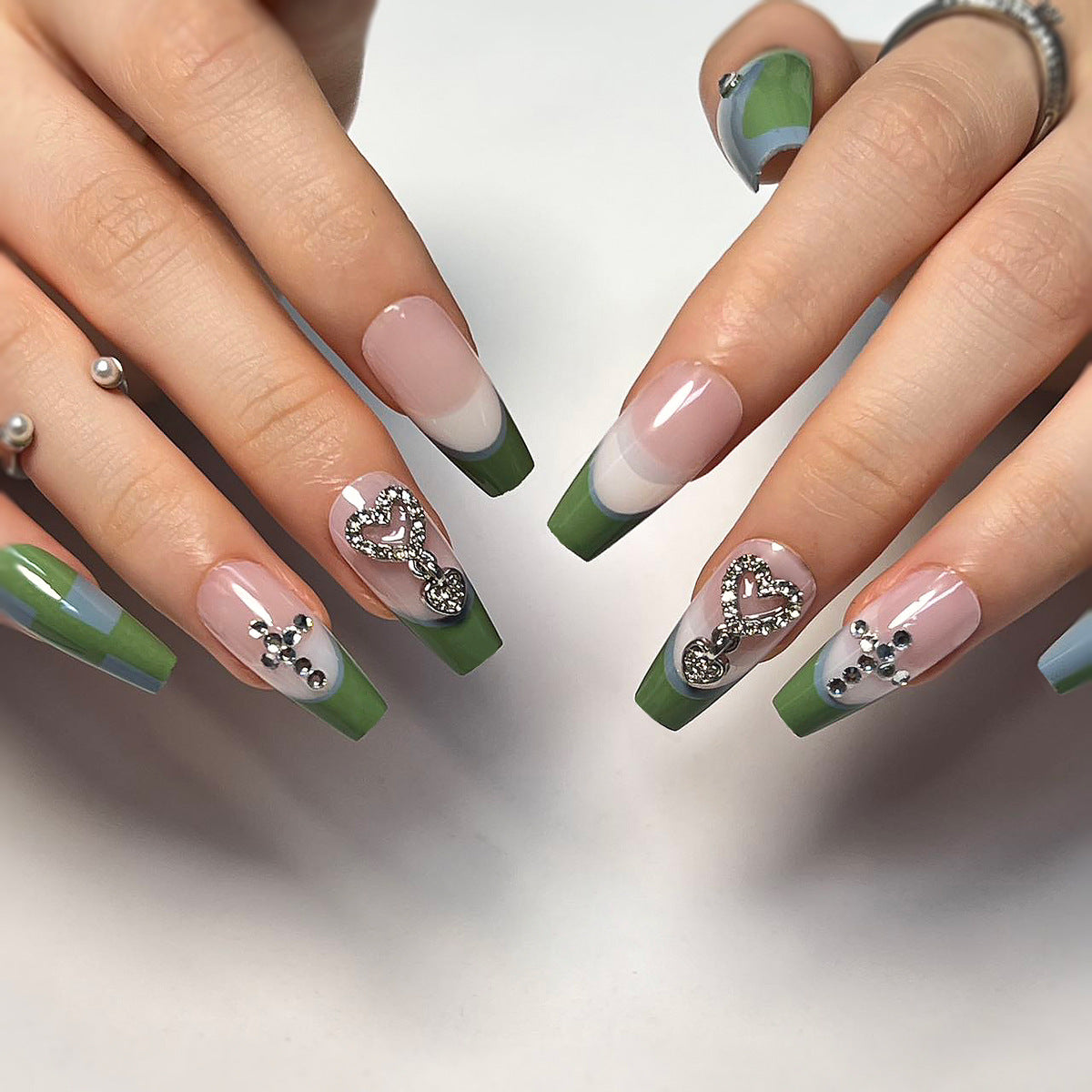 "Mint Heart Charm Coffin" – Color-block & Rhinestone Press-on Nails