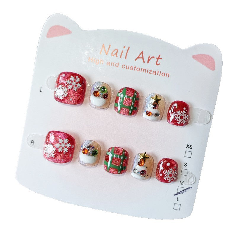 365nails：「聖誕雪願」—手工製可愛短款橢圓形穿戴甲，雪花與禮物圖案