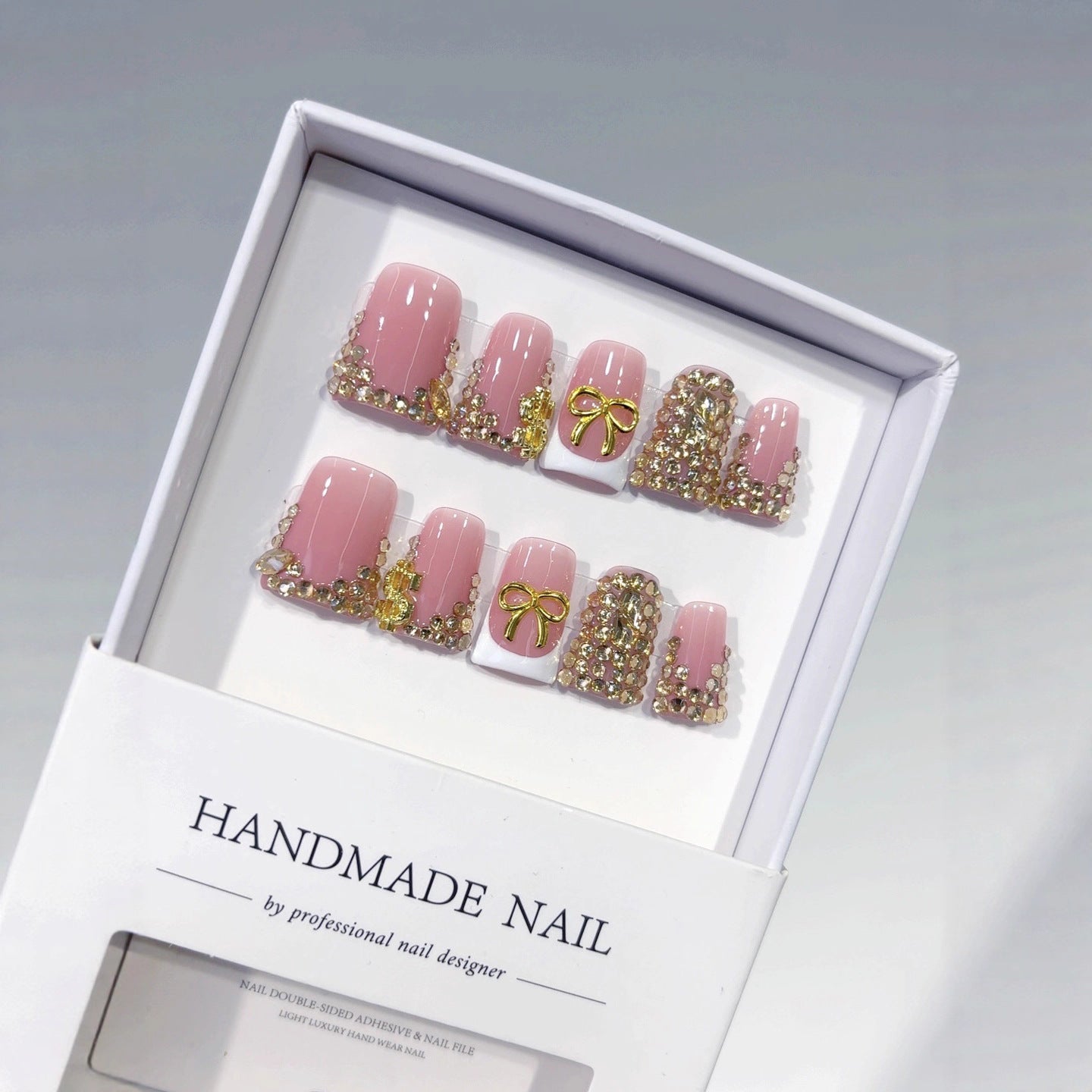 Rich Bling: "Golden Bow & Dollar" – Square Press-On Nails