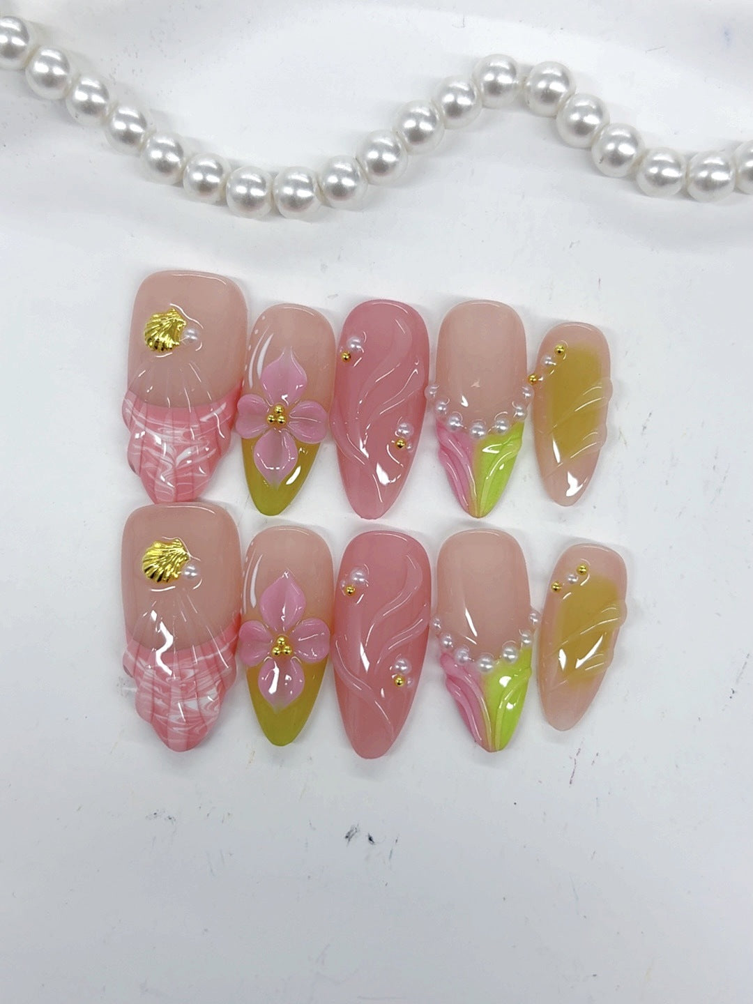 Mermaid Shell Floral: "Pink & Pearl" – Almond Press-On Nails