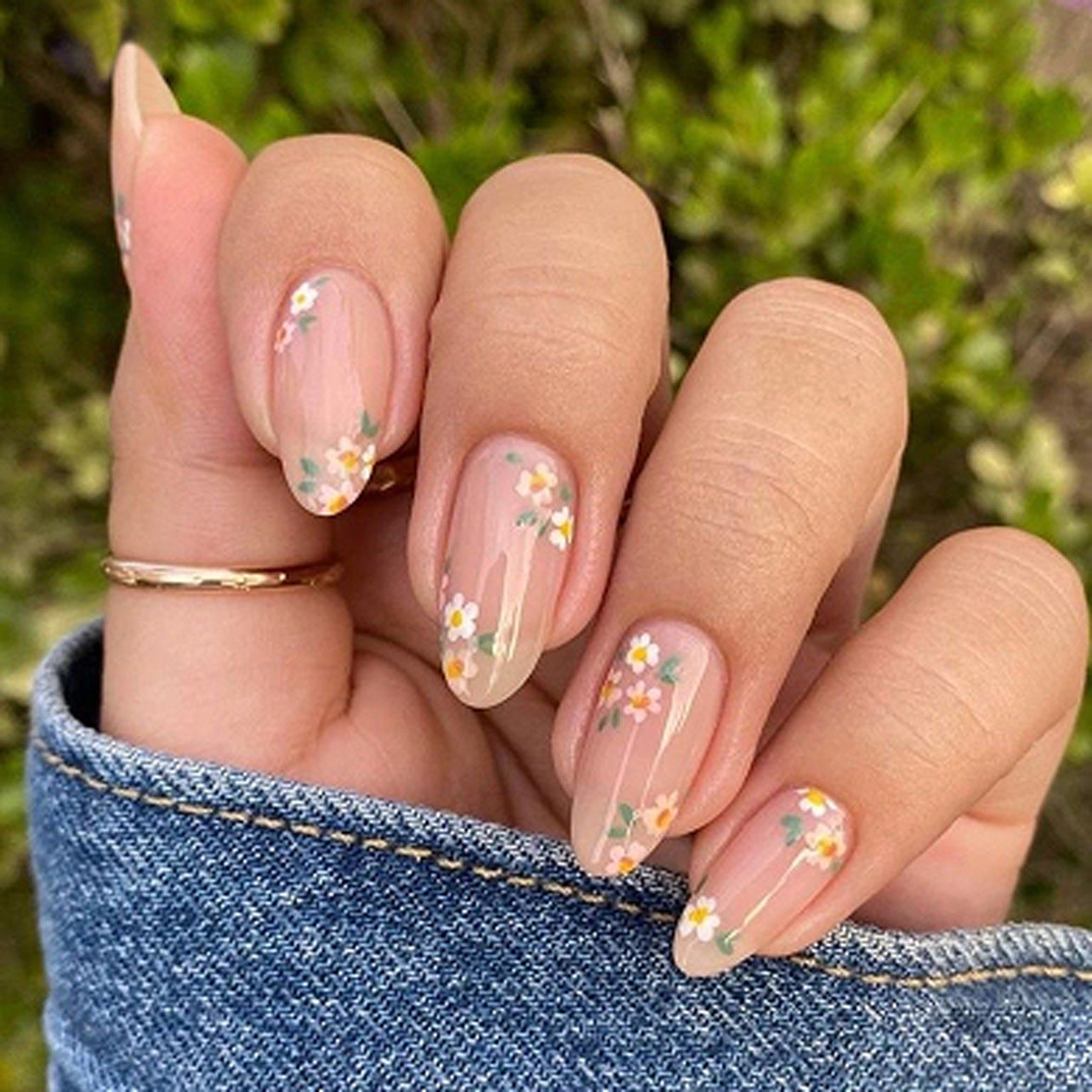 Flower fake nail manicure simple ins wind    spring and summer almond nail fake nails｜365nails