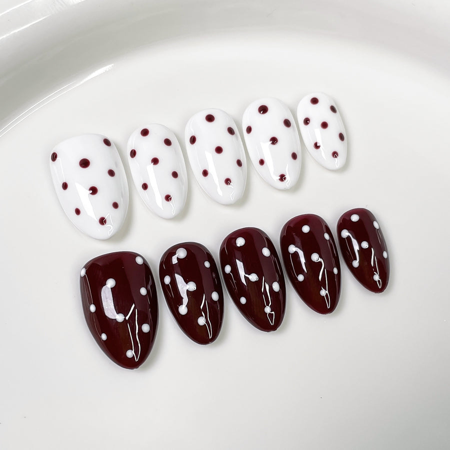 Ongles press-on série Pois Chic