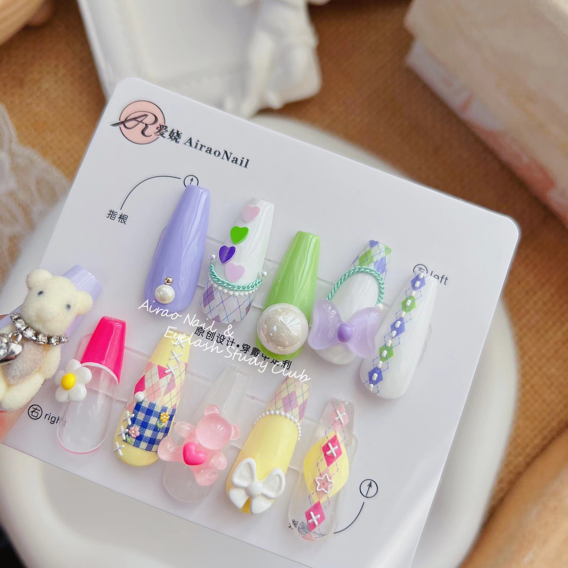 Argyle Sweater – Preppy Nail Art Accent Set
