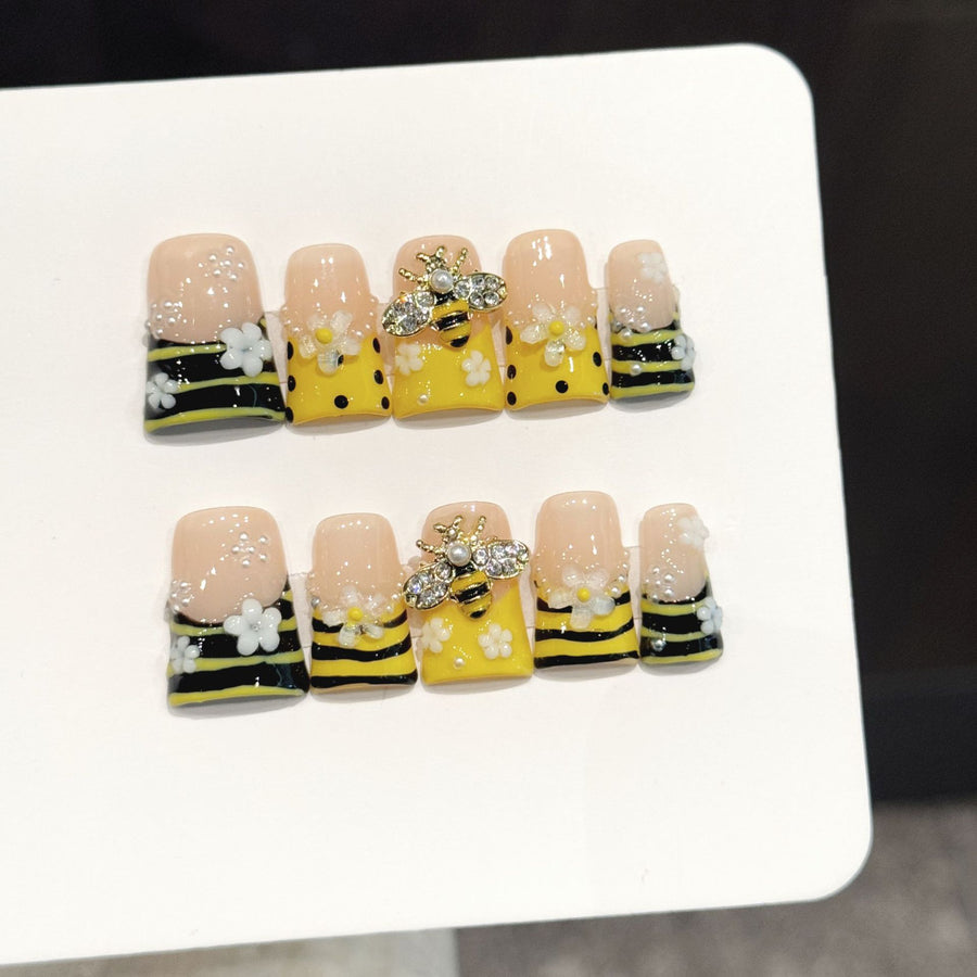 365nails: "Busy Bee" – 3D Bee & Floral Embellished Striped Handmade Short Square Nails