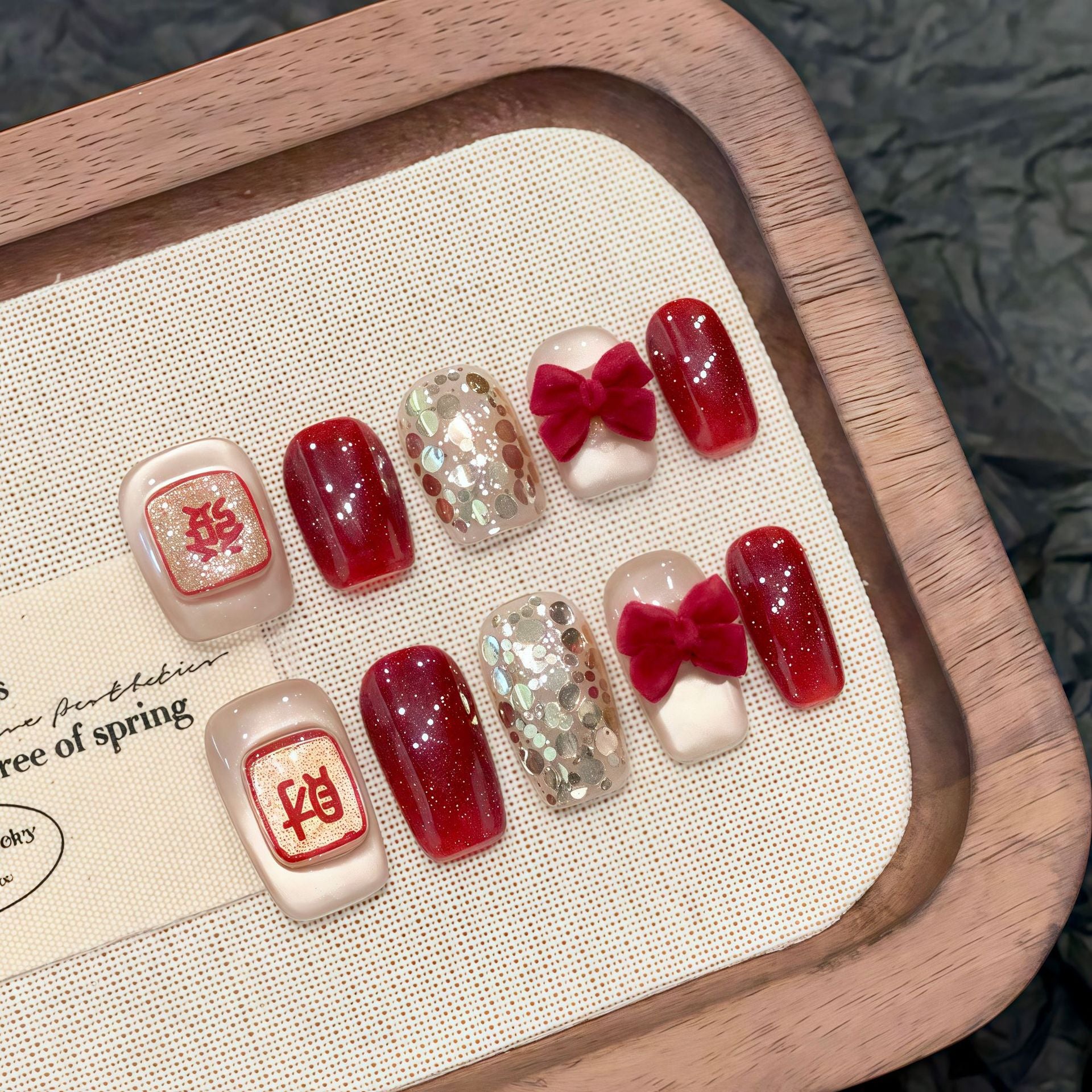 365nails: "Lucky Charm" – 3D Velvet Bow & Gold Foil Handmade Short Square Nails
